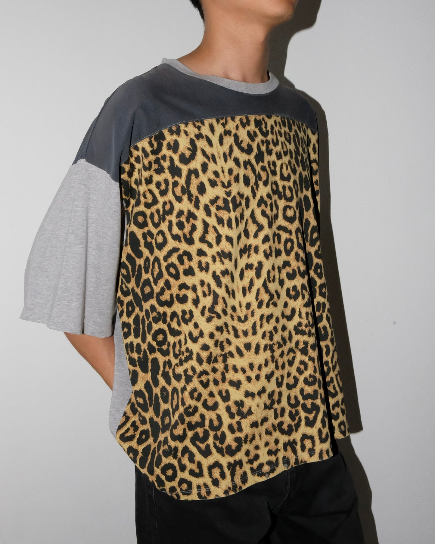 SAINT LAURENT PARIS BY HEDI SLIMANE LEOPARD TEE