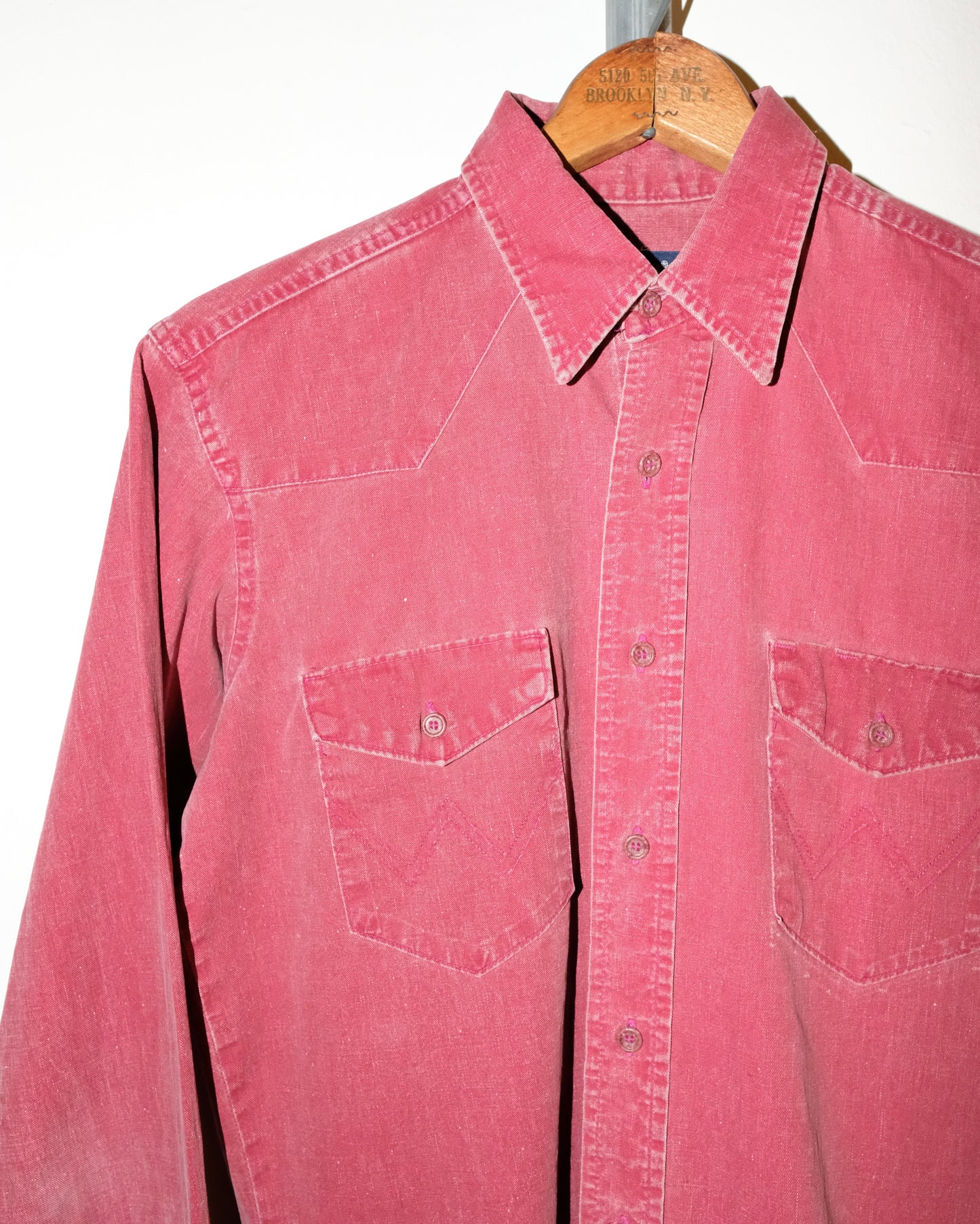 80s WRANGLER BRUSH POPPER FADED RED WESTERN SHIRT