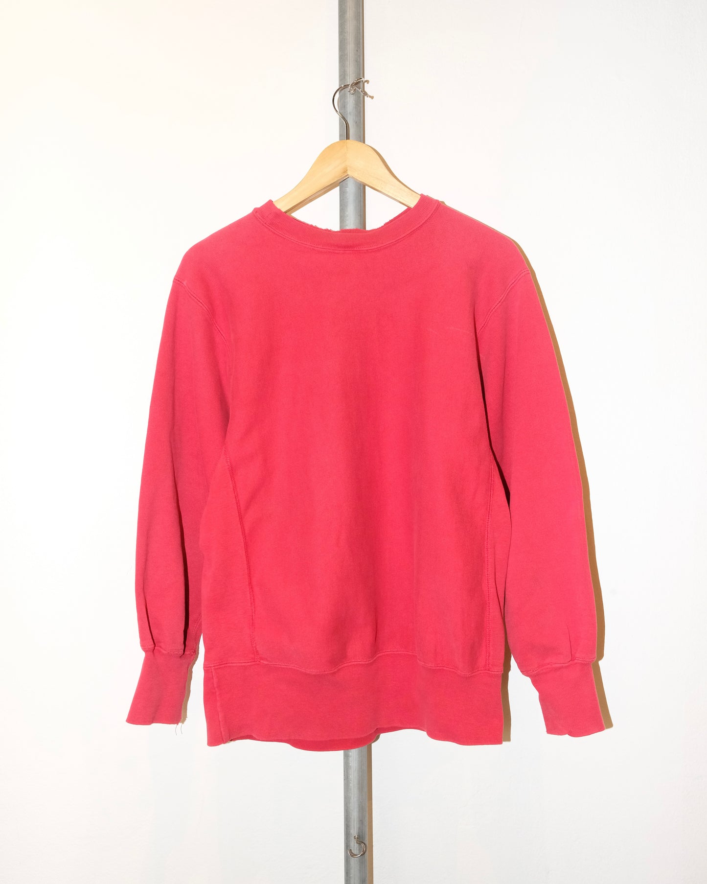 90s CHAMPION REVERSE WEAVE FADED RED SWEATSHIRT