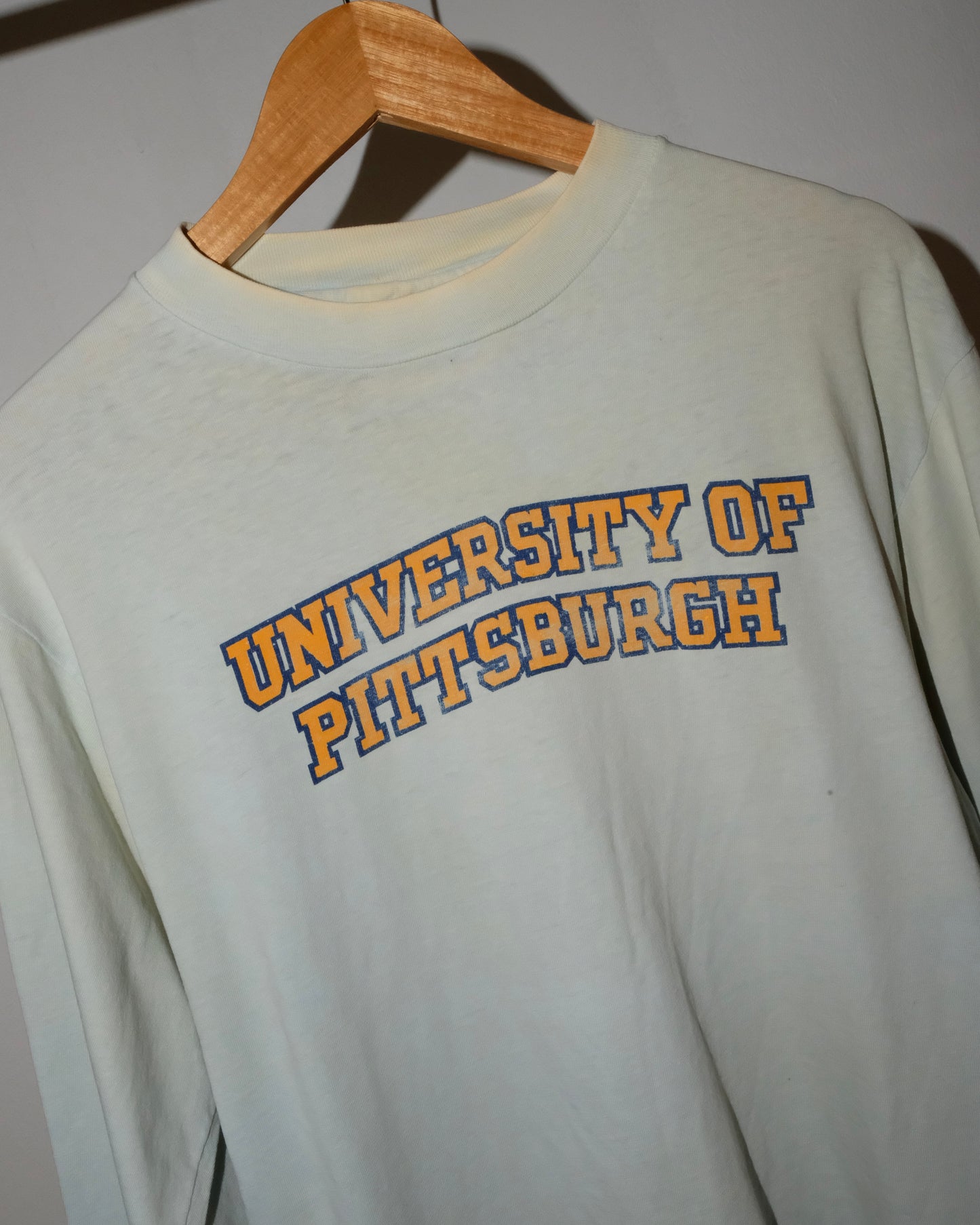 90s UNIVERSITY OF PITTSBURGEH LONGSLEEVE